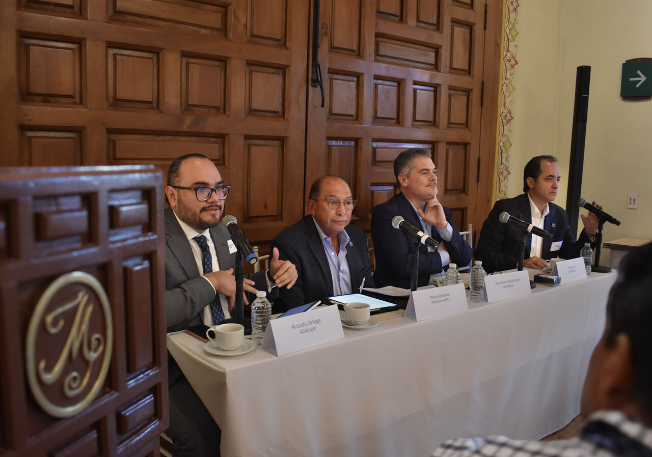 Achilles y APROCAL reúnen a líderes empresariales para analizar el futuro de la gestión de proveedores y la IA