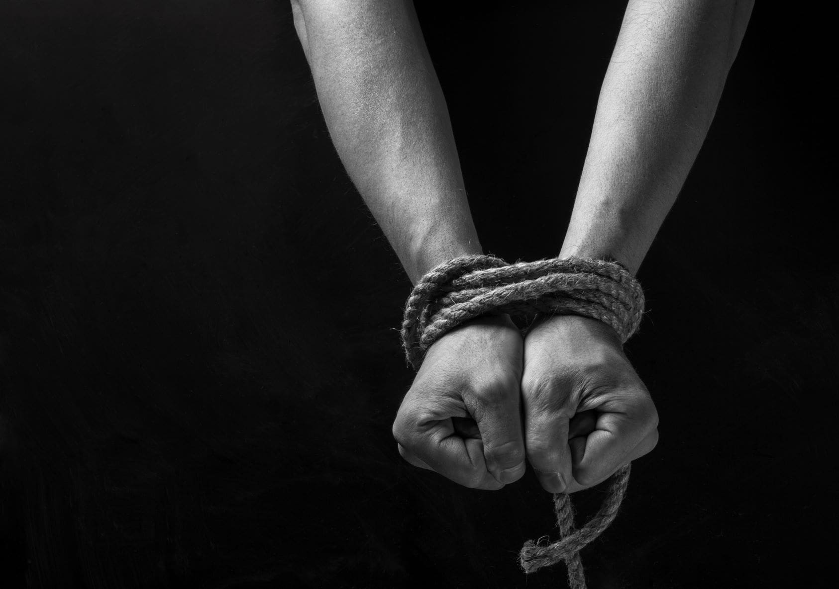 Forstå og eliminere moderne slaveri i Storbritannia: steg vi kan ta i dag
